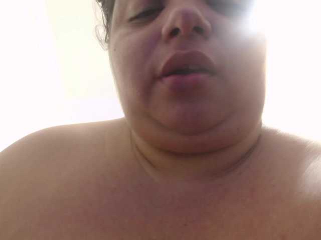lexxy-bbw live cam on BongaCams