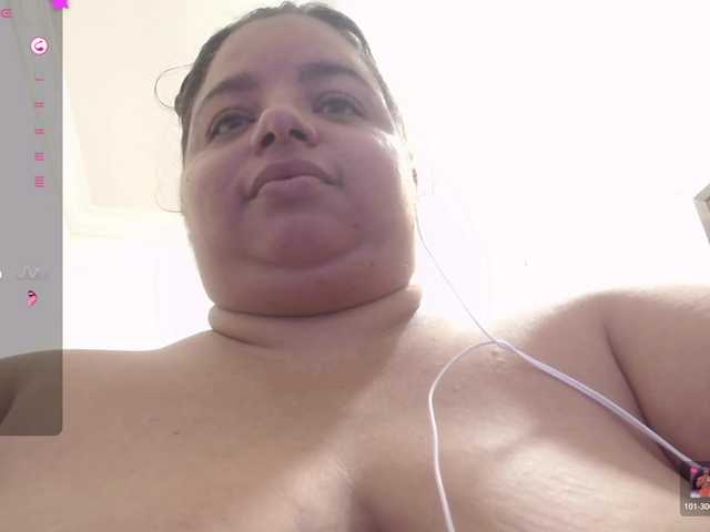 lexxy-bbw live cam on BongaCams