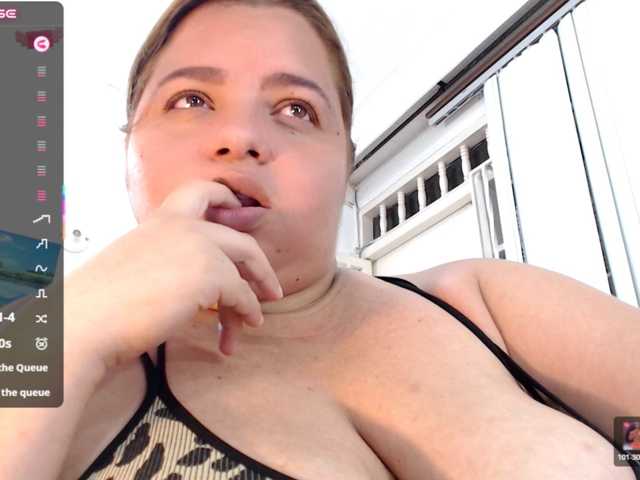 lexxy-bbw live cam on BongaCams