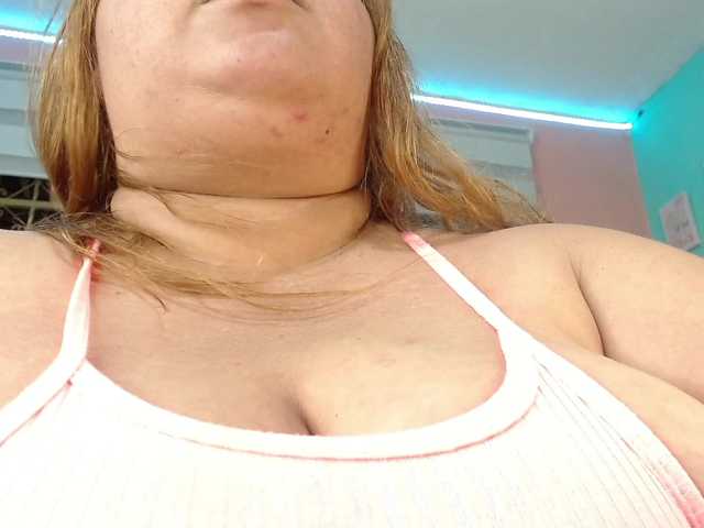 lexxy-bbw live cam on BongaCams