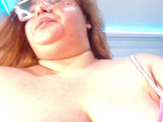 lexxy-bbw live cam on BongaCams