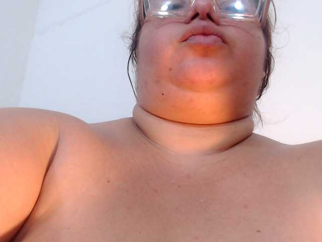 lexxy-bbw live cam on BongaCams