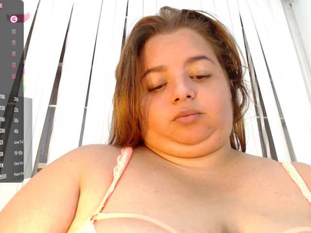 lexxy-bbw live cam on BongaCams