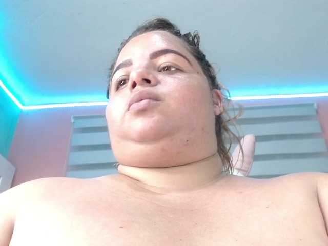 lexxy-bbw live cam on BongaCams