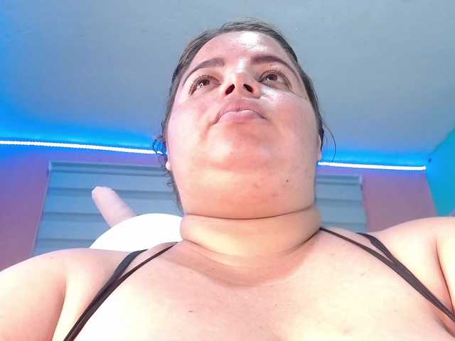 lexxy-bbw live cam on BongaCams