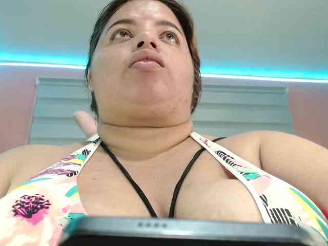 lexxy-bbw webcam