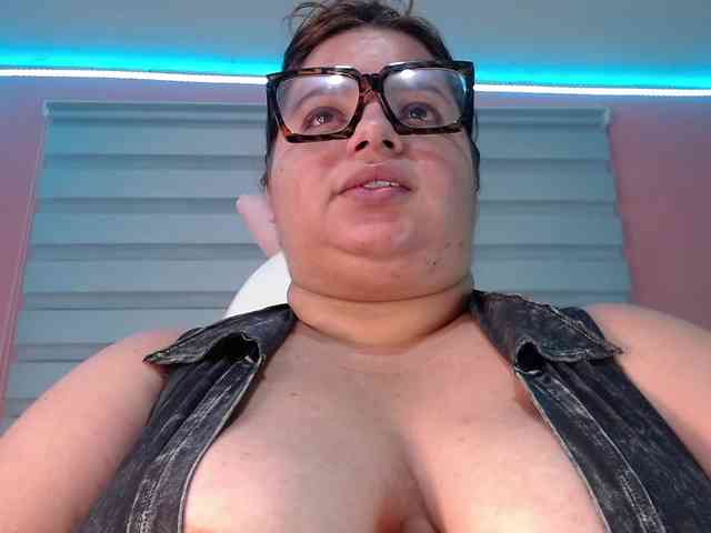 lexxy-bbw webcam