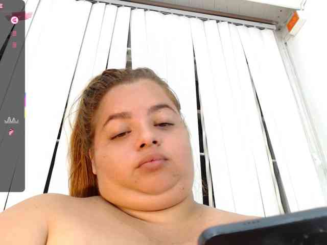 lexxy-bbw's live room