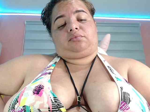 lexxy-bbw webcam