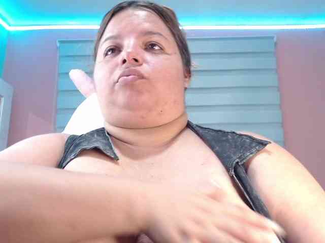 lexxy-bbw webcam