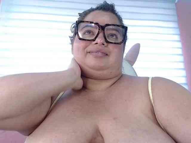 lexxy-bbw webcam