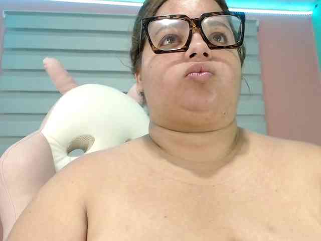 lexxy-bbw webcam
