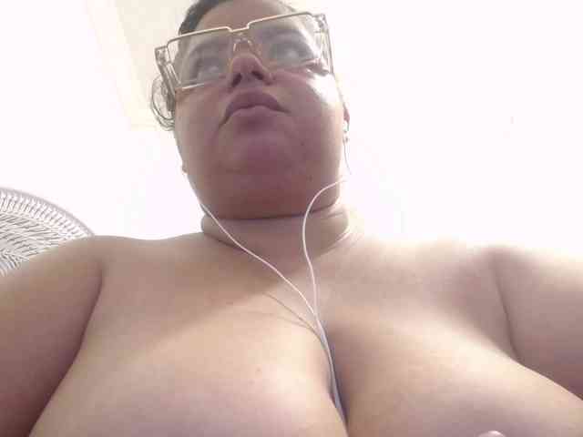lexxy-bbw