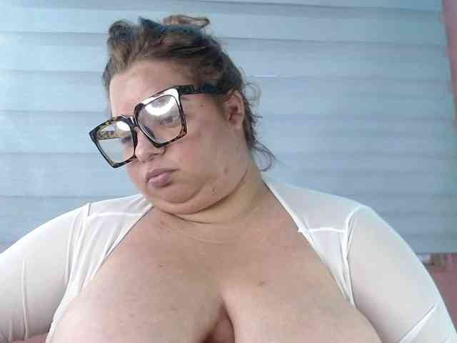 lexxy-bbw webcam