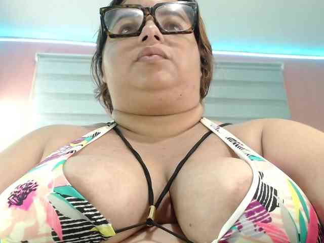 lexxy-bbw webcam