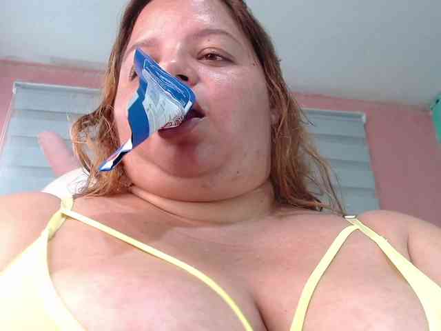 lexxy-bbw webcam