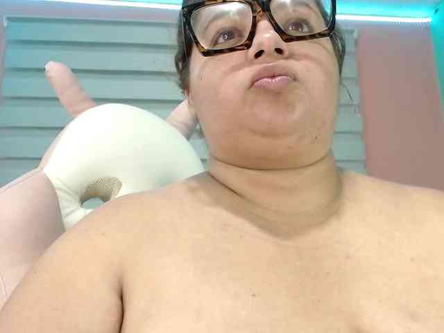 lexxy-bbw webcam
