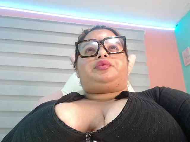 lexxy-bbw webcam