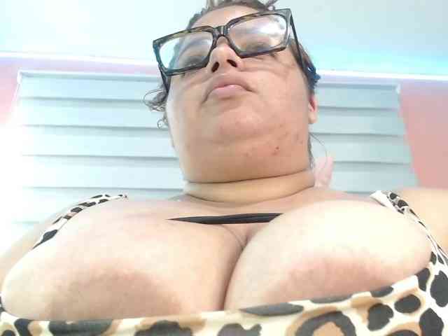 lexxy-bbw webcam