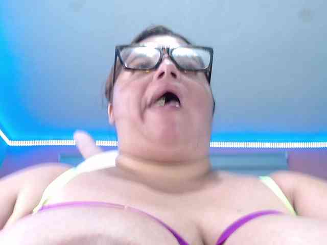 lexxy-bbw webcam