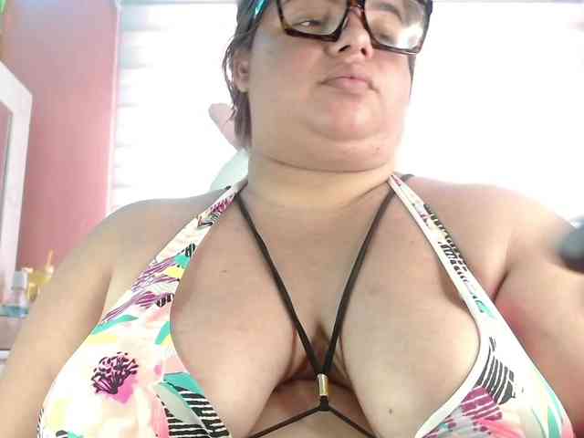 lexxy-bbw webcam