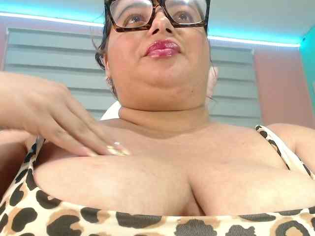 lexxy-bbw