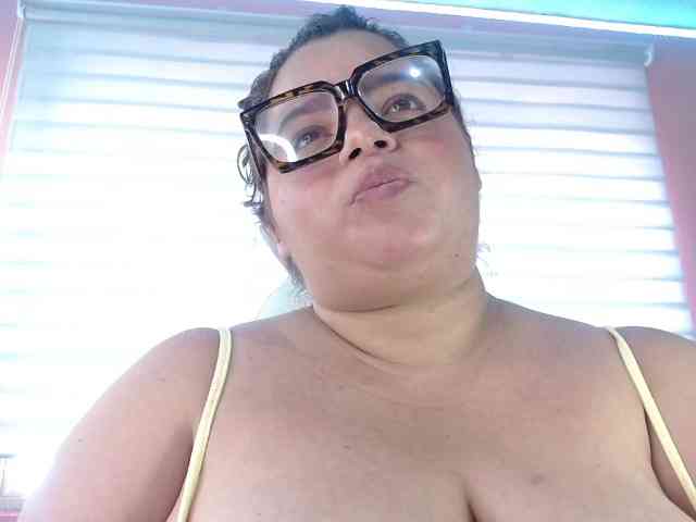 lexxy-bbw webcam