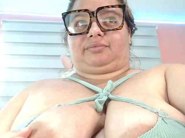 lexxy-bbw webcam