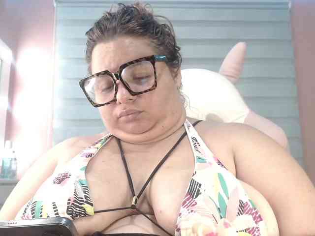 lexxy-bbw webcam