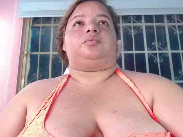 lexxy-bbw webcam