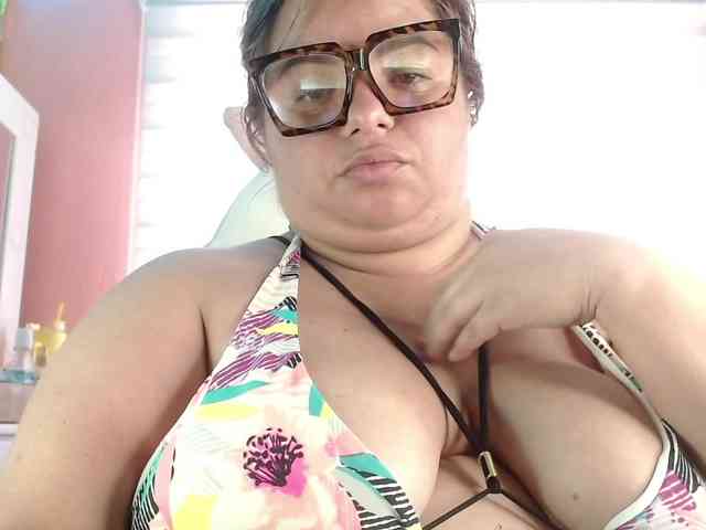 lexxy-bbw webcam