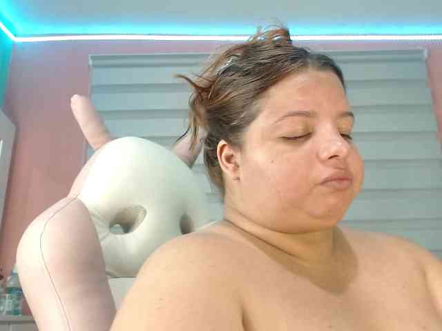 lexxy-bbw webcam