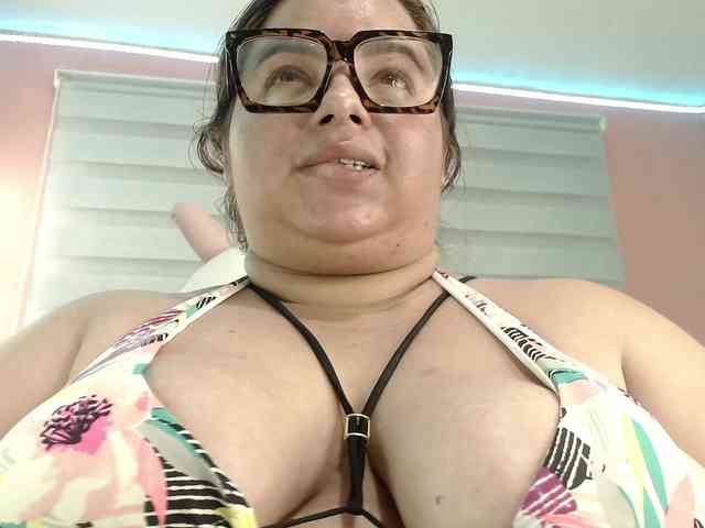 lexxy-bbw webcam