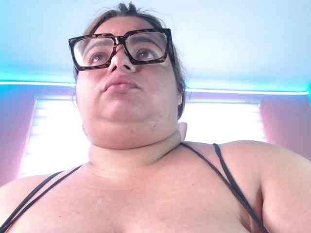 lexxy-bbw Live Webcam on BongaCams
