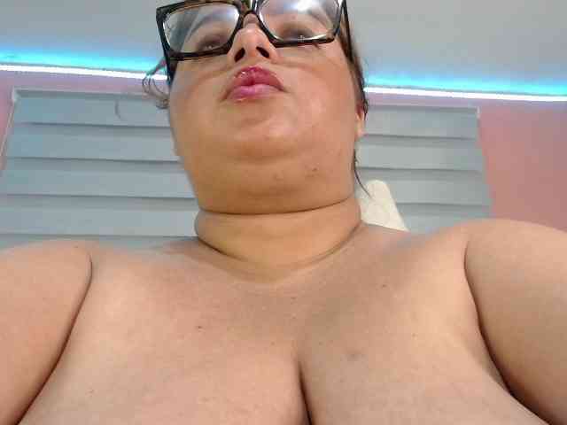 lexxy-bbw webcam