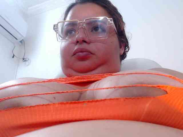 lexxy-bbw webcam