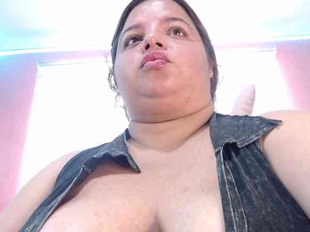 lexxy-bbw webcam