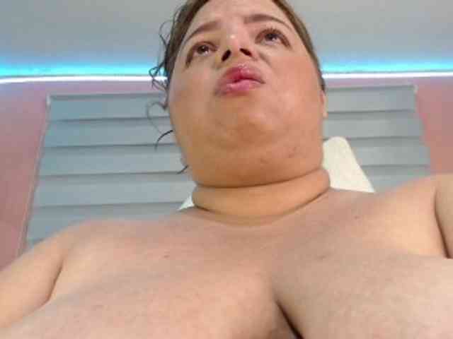 lexxy-bbw webcam