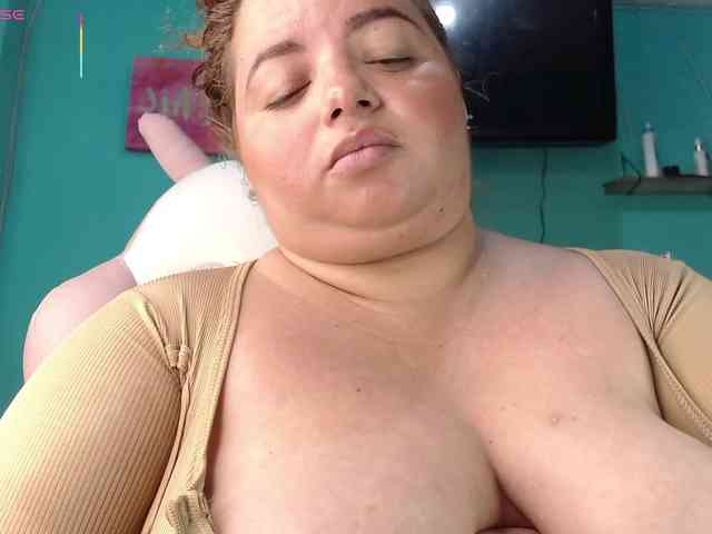 lexxy-bbw webcam