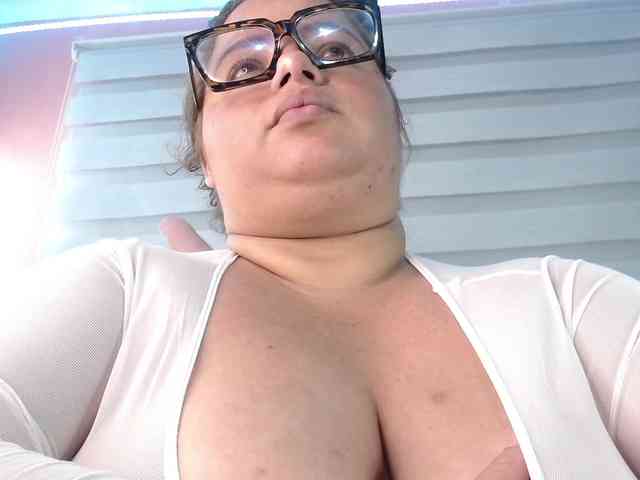 lexxy-bbw webcam
