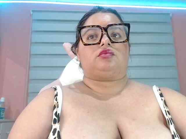 lexxy-bbw webcam