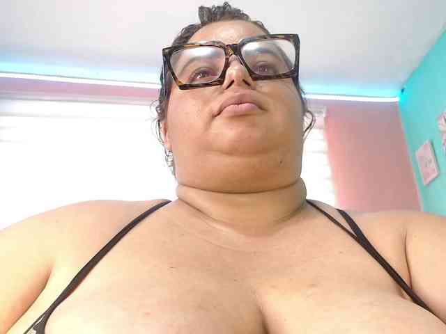 lexxy-bbw webcam