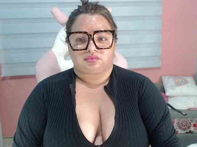 lexxy-bbw webcam
