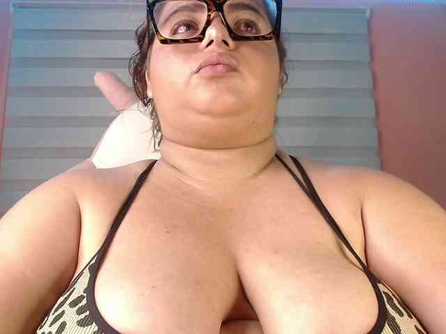 lexxy-bbw webcam
