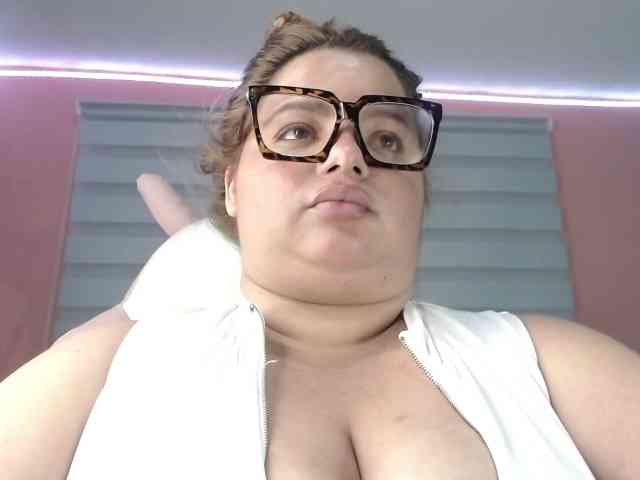 lexxy-bbw webcam