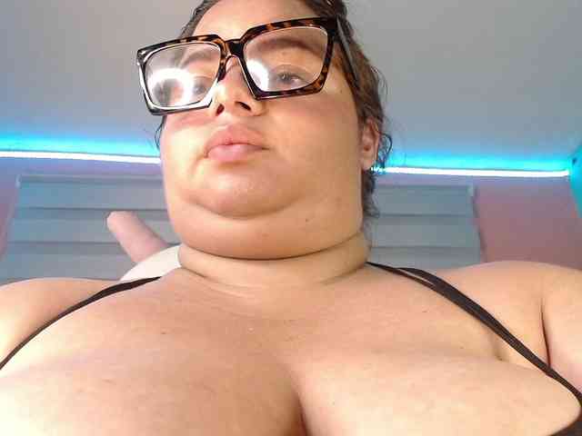 lexxy-bbw webcam