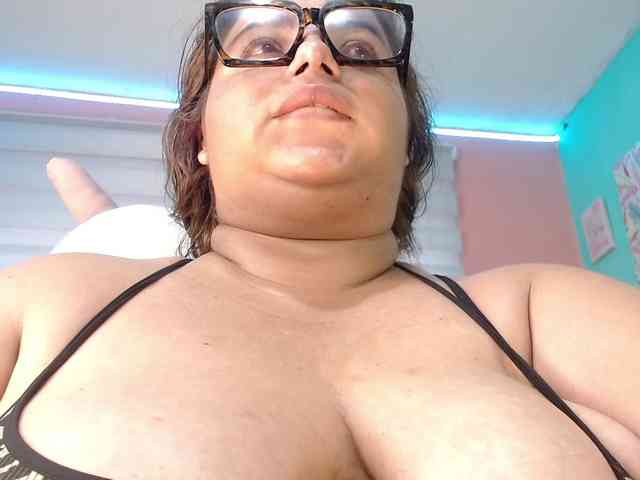 lexxy-bbw webcam