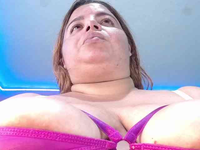lexxy-bbw webcam