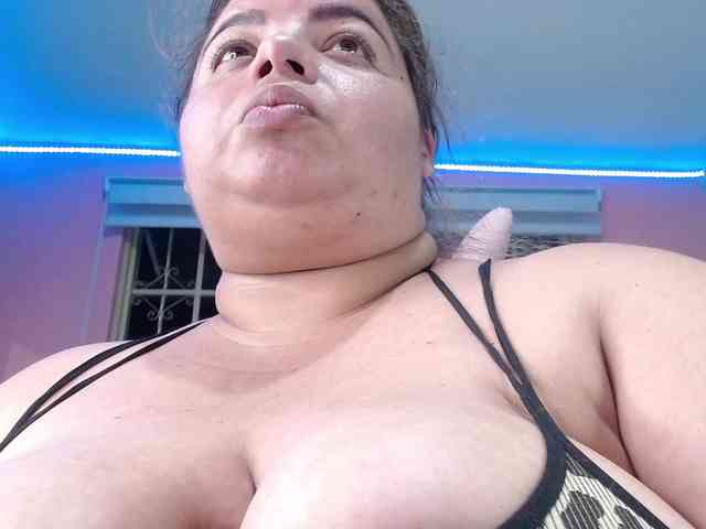 lexxy-bbw webcam