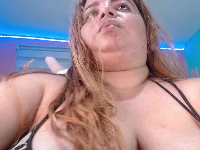 lexxy-bbw webcam